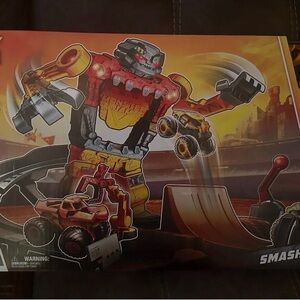 Smash Bots Action Robot Toy - Red and Yellow